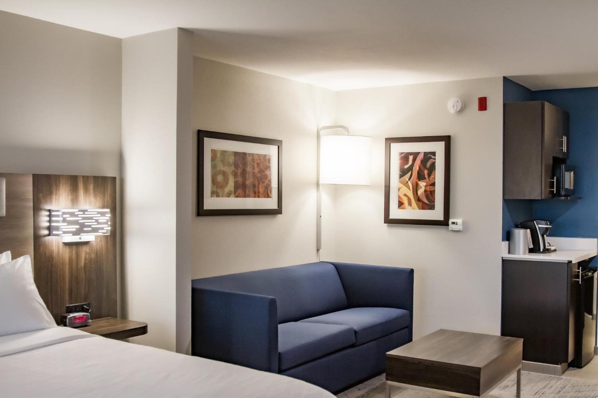Holiday Inn Express & Suites Overland Park By Ihg Luaran gambar